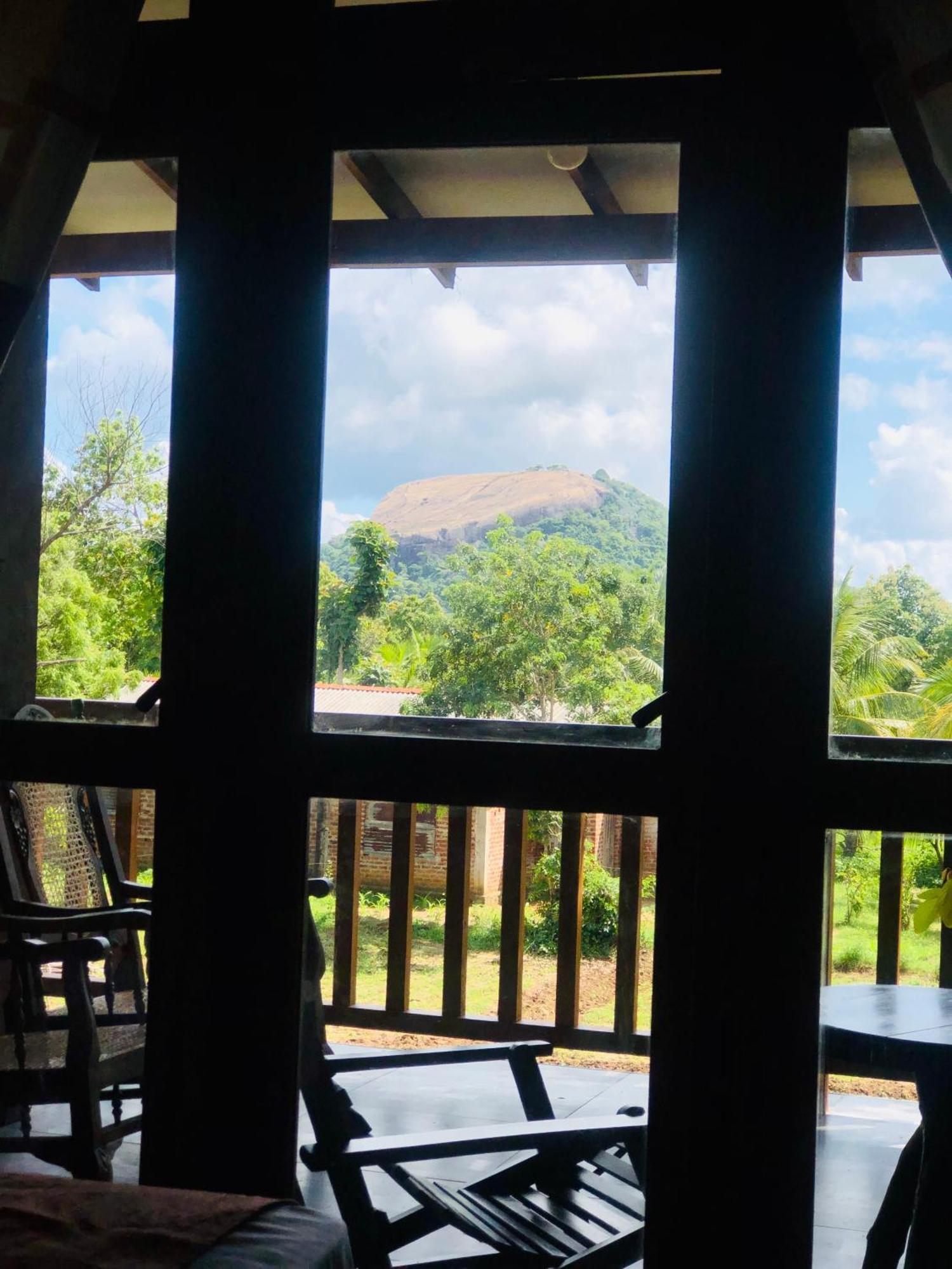 Sigiri Dilu Villa سيغيرِيا المظهر الخارجي الصورة
